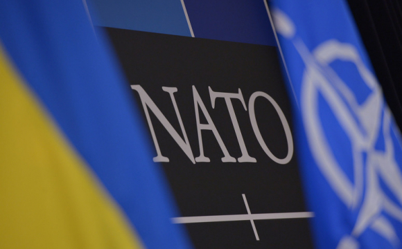 НАТО скликає термінове засідання з представниками України