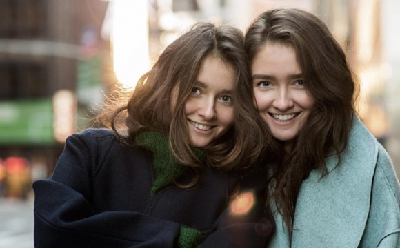 Сестри-українки зняли рекламу для Calvin Klein. ФОТО
