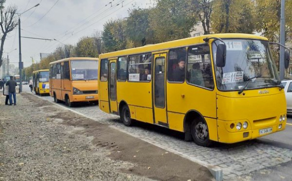 Жителі Луцького району незадоволені підняттям цін на маршрутки