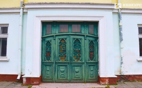Відновлювати луцькі двері будуть відомі українські реставратори. ВІДЕО