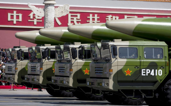 200 британських учених підозрюють у передачі Китаю військових технологій 