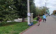 Розклеювала рекламу: у Нововолинську оштрафували жінку. ФОТО