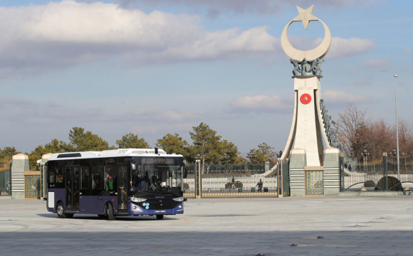 У Туреччині представили безпілотний електроавтобус