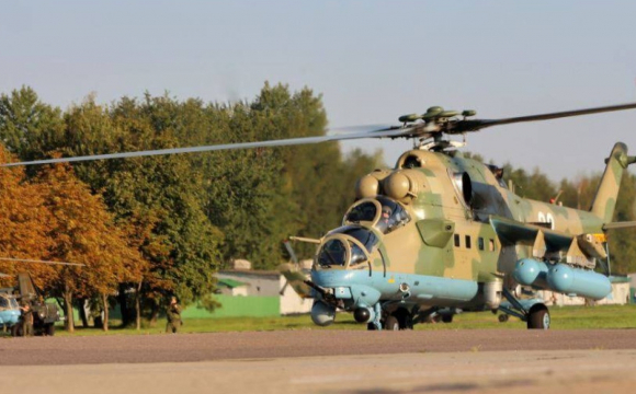 У Білорусь прилетіли чотири вертольоти рф