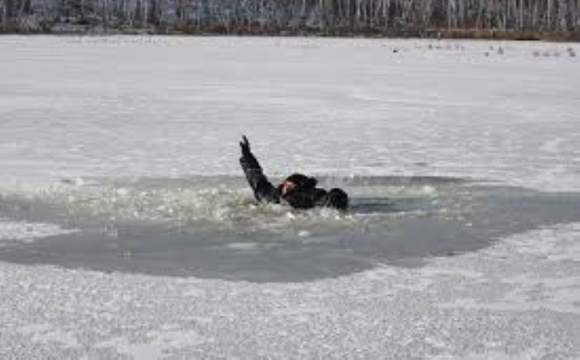 Трагедія у Ковелі: риболов провалився під лід