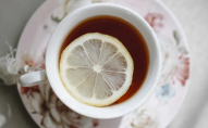 Чому не можна пити чай із лимоном