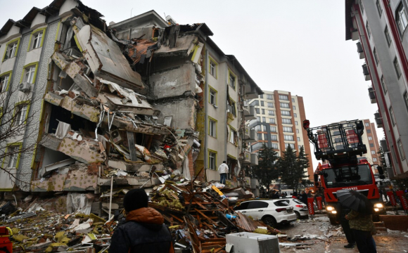 У Туреччині після землетрусу зникли 27 українців