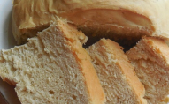 Дві жінки залишилися жити в Ірпені у супермаркеті, щоб пекти хліб містянам. ВІДЕО