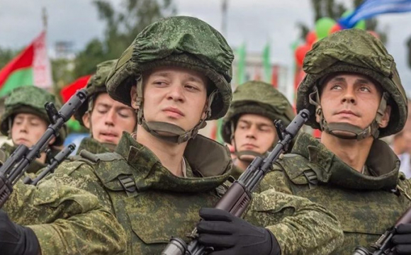 Армія Білорусі підготовлена для оборони: чи можливий наступ на Україну