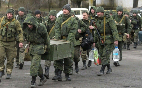 Рф перкидає новостворену армію у напрямку українського міста