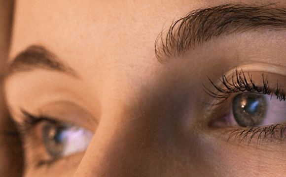 Секрети офтальмолога: як поліпшити зір за три хвилини в день