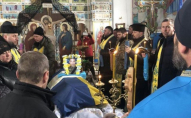 Священник УПЦ МП не пустив до церкви домовину із загиблим військовим. ФОТО