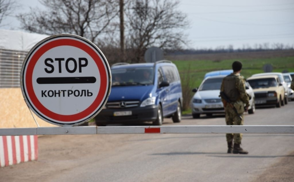 Два депутата із заходу України втекли за кордон під прикриттям волонтерів, – ЗМІ