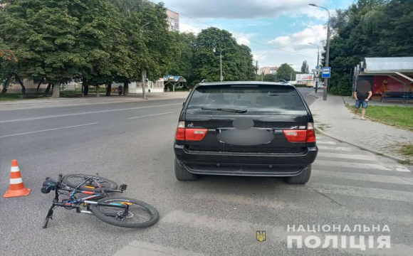 У Луцьку водій збив на пішохідному переході 14-річного велосипедиста. ФОТО