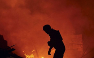 У Києві на лівому березі спалахнула сильна пожежа: що відомо. ВІДЕО