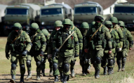 Росіяни масово завозять солдатів в українське місто  для «м’ясних штурмів»