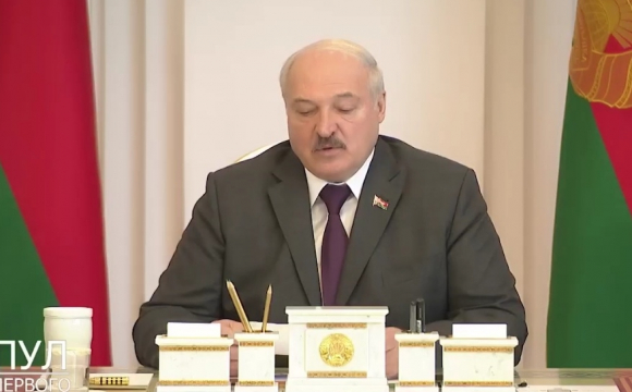 Лукашенко заявив, що путін міг напасти на білорусь. ВІДЕО