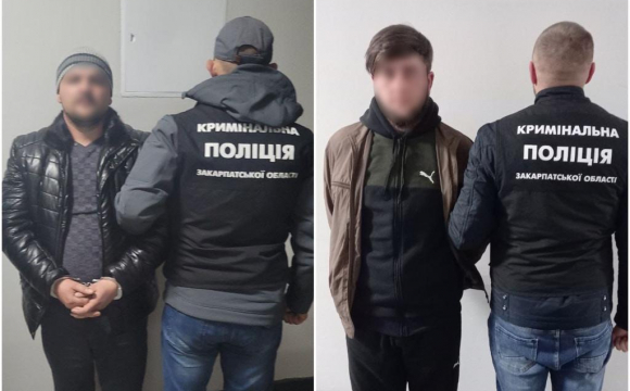 Зв'язали та погрожували пістолетом: злочинці напали на сім'ю з дитиною