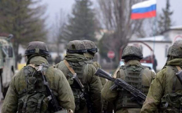 Росіяни стягують резерви з різних напрямків до українського міста