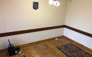 Скандал у Нововолинську: заступники попереднього мера пішли разом з меблями. ФОТО
