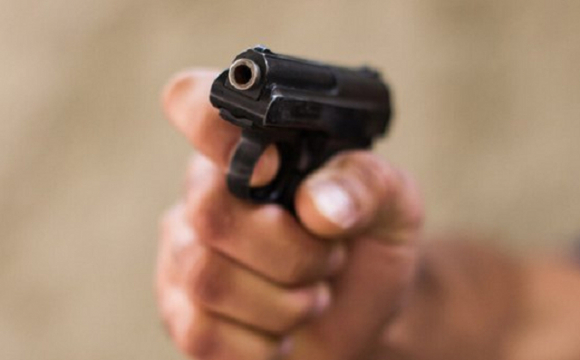 46-річний чоловік випадково вистрілив у дитину