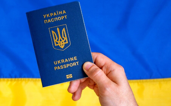 В Україні можуть дозволити мати кілька громадянств
