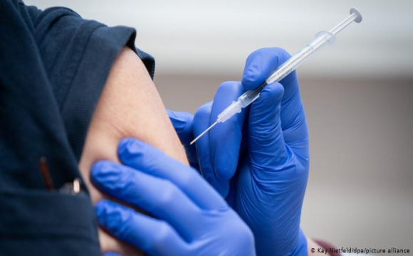 У Нововолинську вакцинували від коронавірусу тисячу людей