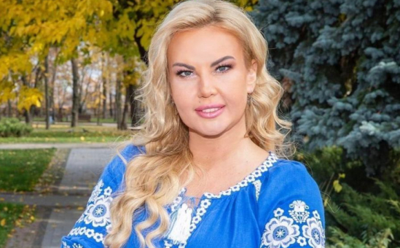 Українська співачка натякнула, що вдруге виходить заміж