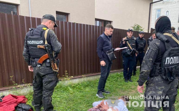 У Львові чоловік кинув гранати в поліцейських, його затримали