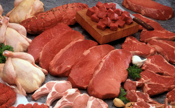 На українських прилавках виявили небезпечне м'ясо: назвали виробника