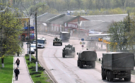 Росіяни перекидають техінку та військових до українських сіл та міст: напрямки