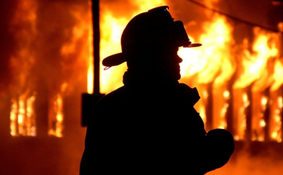 Прибули за 14 хвилин: як волинські пожежники врятували будинок від вогню