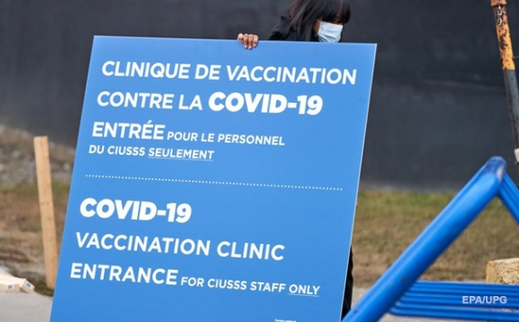 Канада почала масову вакцинацію проти коронавірусу