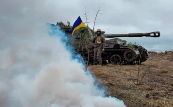 Захід блокує поставки зброї до України: у чому причина
