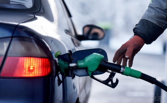 Українські АЗС підняли ціни на бензин і дизпаливо