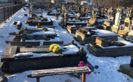 На заході України переселенці знищили пам'ятники на кладовищі 