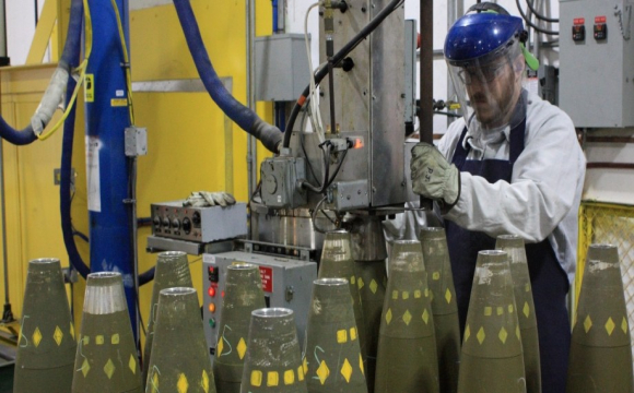 На старих заводах Європи почнуть виробляти боєприпаси для України
