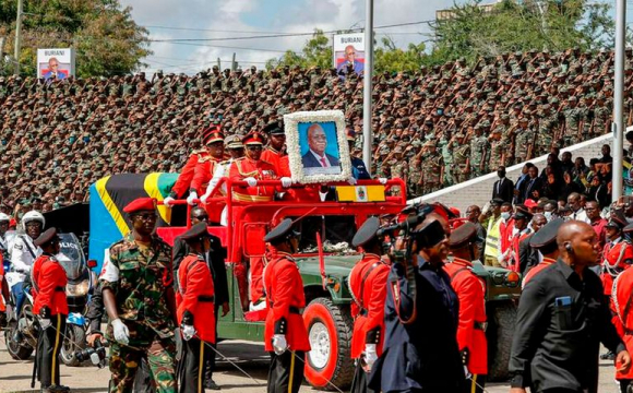 Під час прощання з президентом Танзанії загинуло 45 людей
