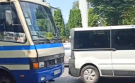 ДТП у Луцьку: автобус з людьми в'їхав у бус. ВІДЕО