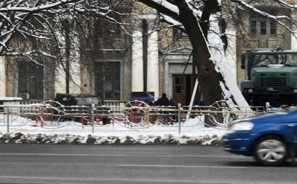 Прапори ДНР повісили на будинок культури в Києві