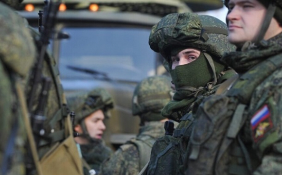 Рф перекинула в Україну 300 000 військових