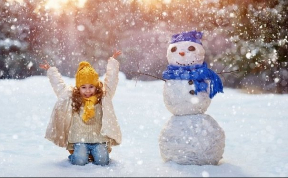 Зимові канікули в Україні: як та скільки відпочиватимуть школярі