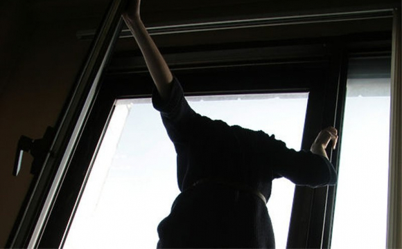 В Італії молода українка викинулася з лікарняного вікна