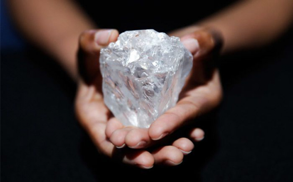 Дослідники розробили «рідкі алмази»