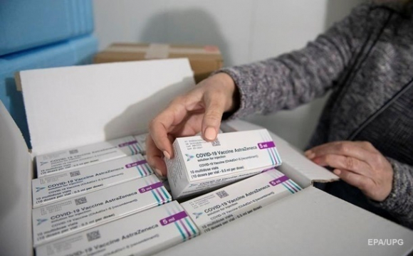 У Канаді на етикетці вакцини AstraZenecа з'явилось попередження про тромбоз