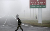 Білорусів на кордоні масово затримують силовики лукашенка: що сталося