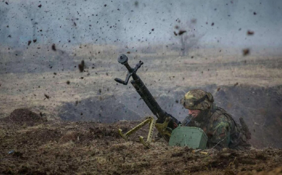 Росіяни почали штурмувати позиції ЗСУ: у Міноборони розповіли про запеклі бої