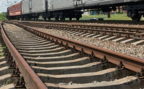 На заході України поїзд на смерть збив жінку