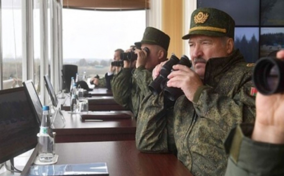 Білорусь раптово оголосила перевірку бойової готовності армії