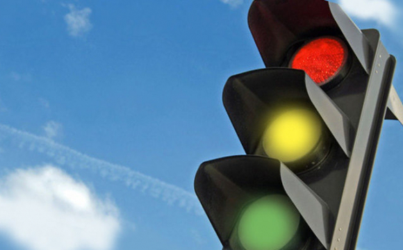 Лучани просять встановити світлофор на небезпечному перехресті